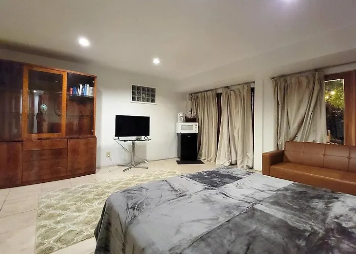 Private Guest Suite 5 Minutes To Rodeo Drive